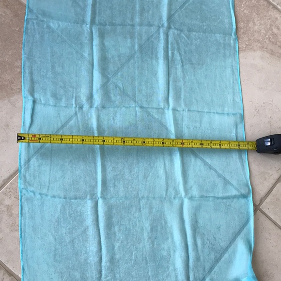 Michael Kors Scarf - Picture 4 of 7